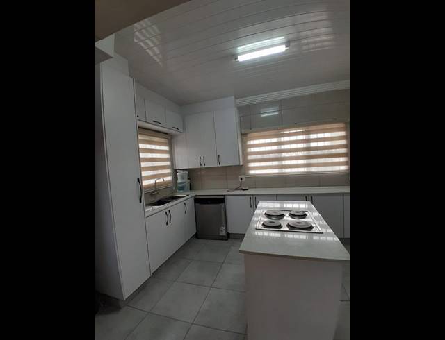 4 BEDROOM HOUSE FOR SALE IN LOTUS GARDENS